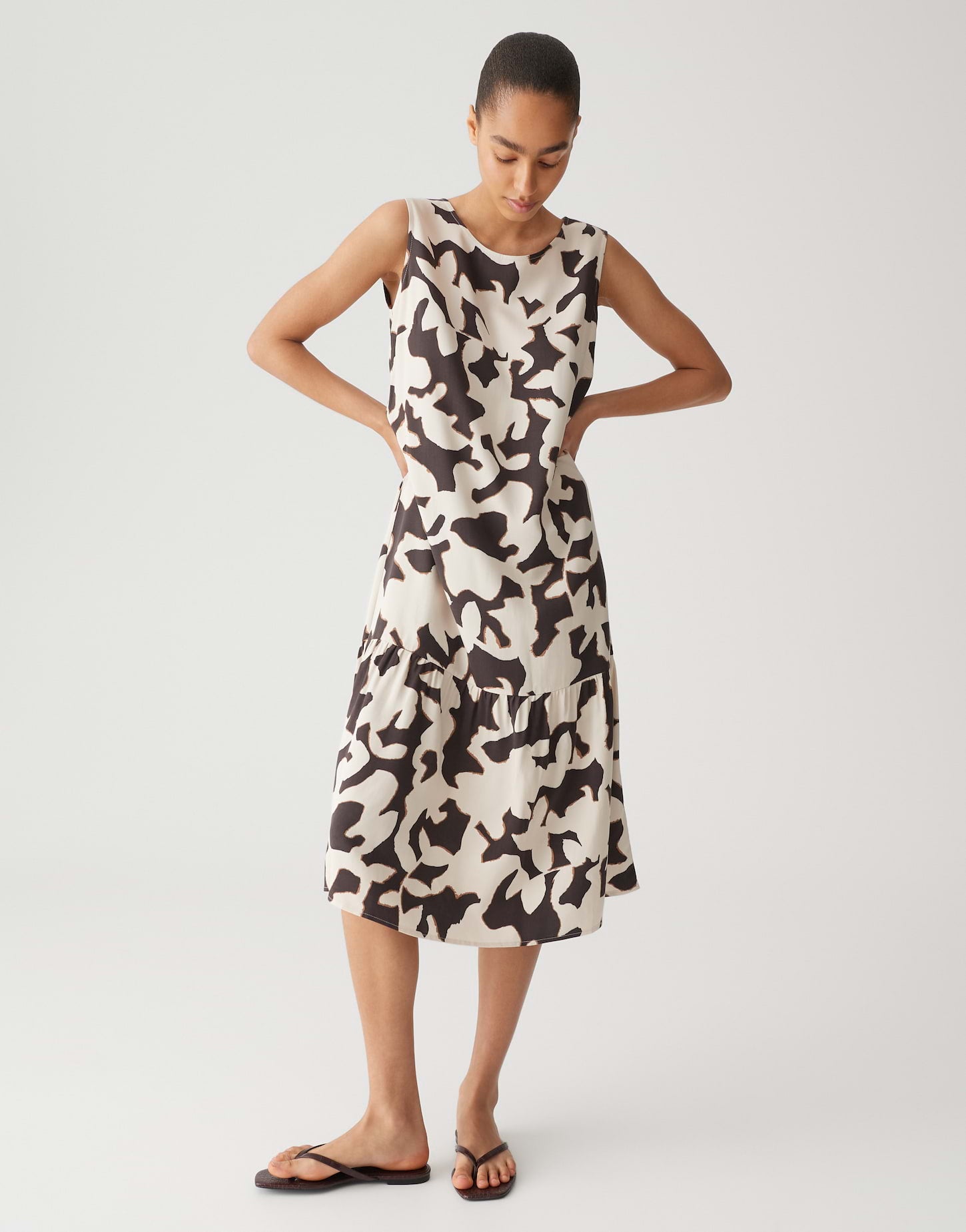 Opus Damen Kleider Midnight Brown