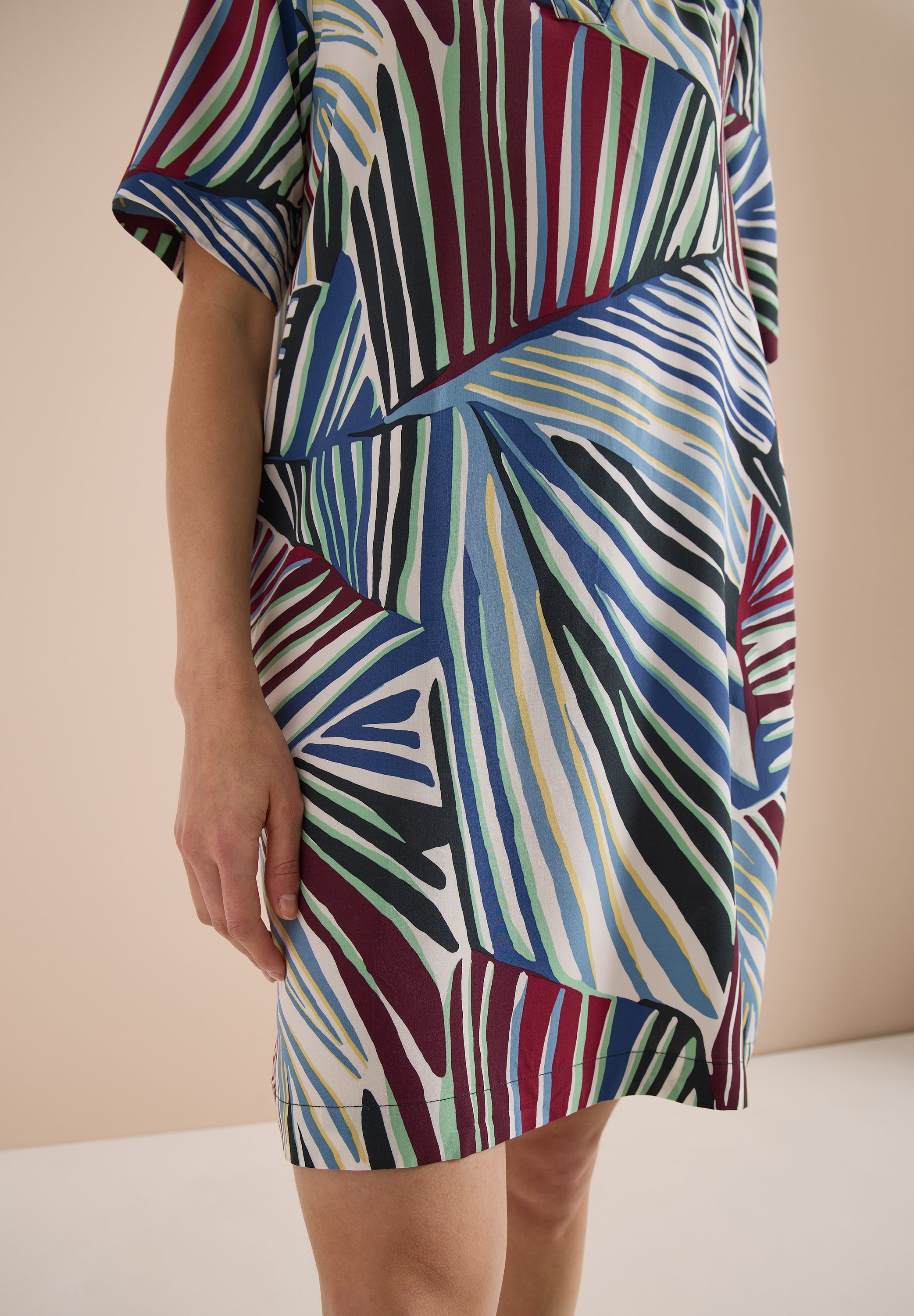 Cecil Damen Kleider Palm Bree