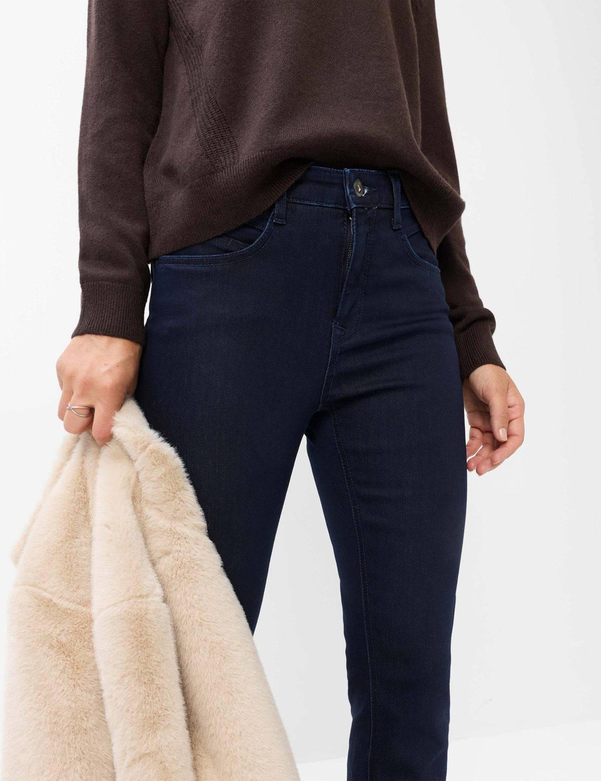 Brax Damen Jeans Clean Dark Blue