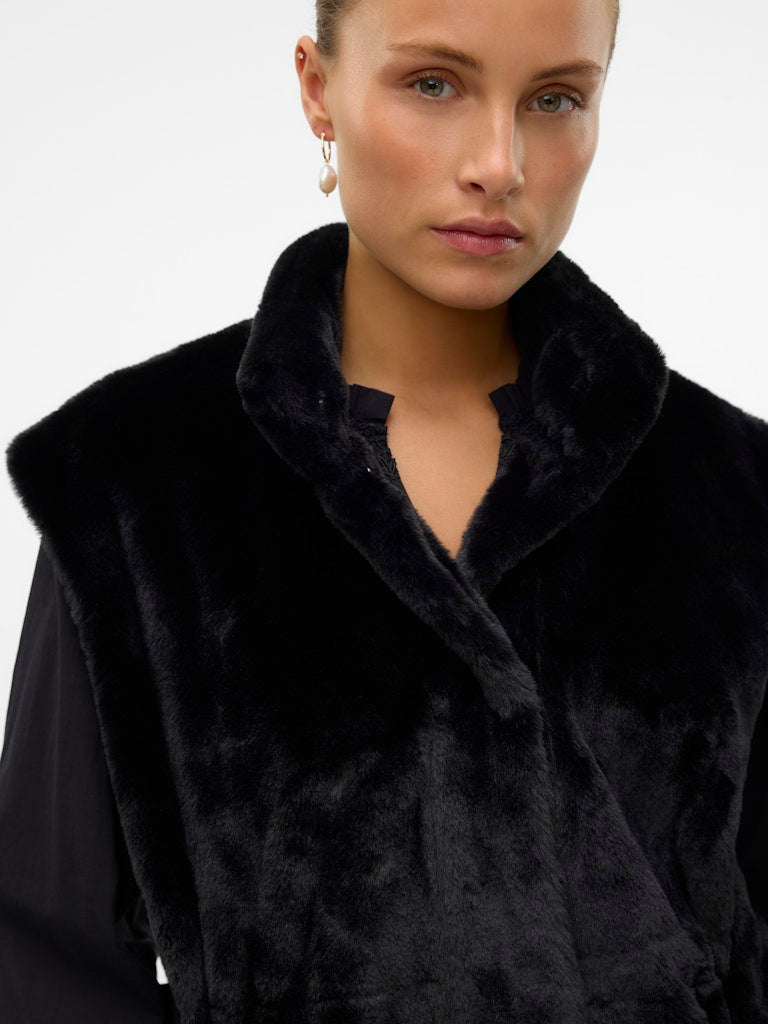 Vero Moda Damen Outdoorwesten Black