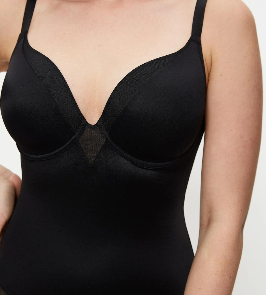 Triumph Body Black