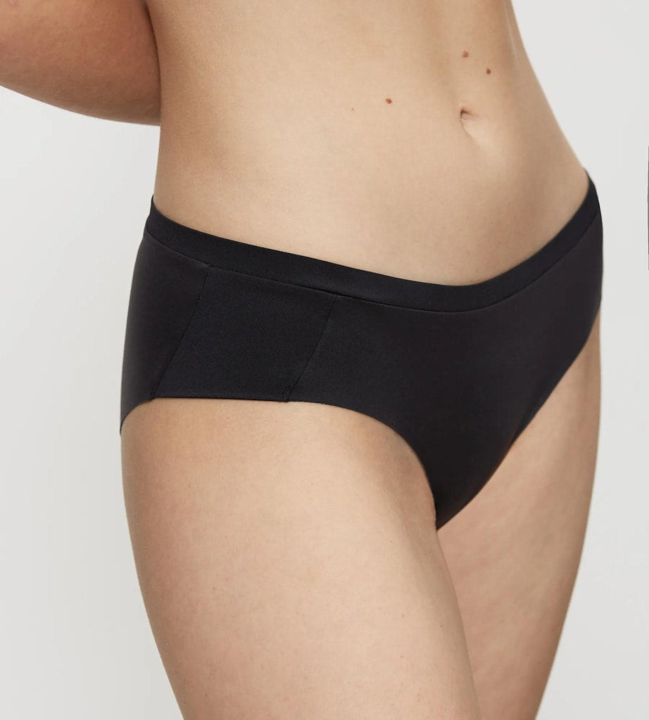 Triumph Slip Black