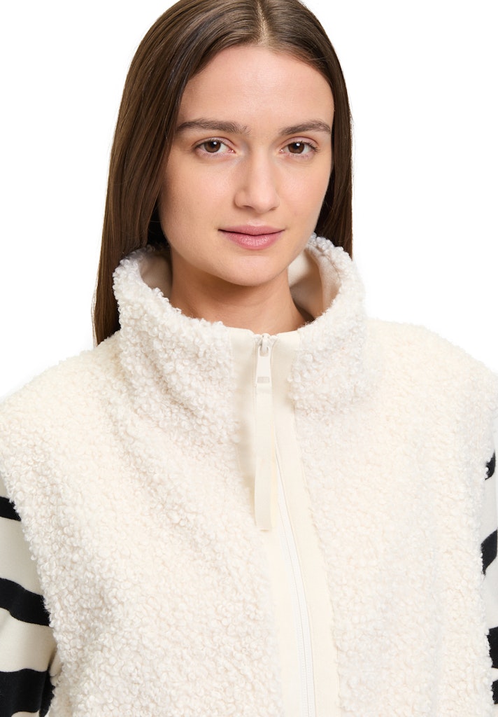 Betty & Co Damen Outdoorwesten White Sand