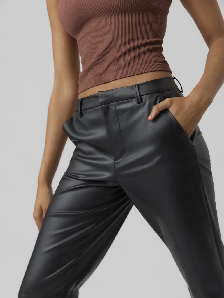 Vero Moda Damen Hosen Black