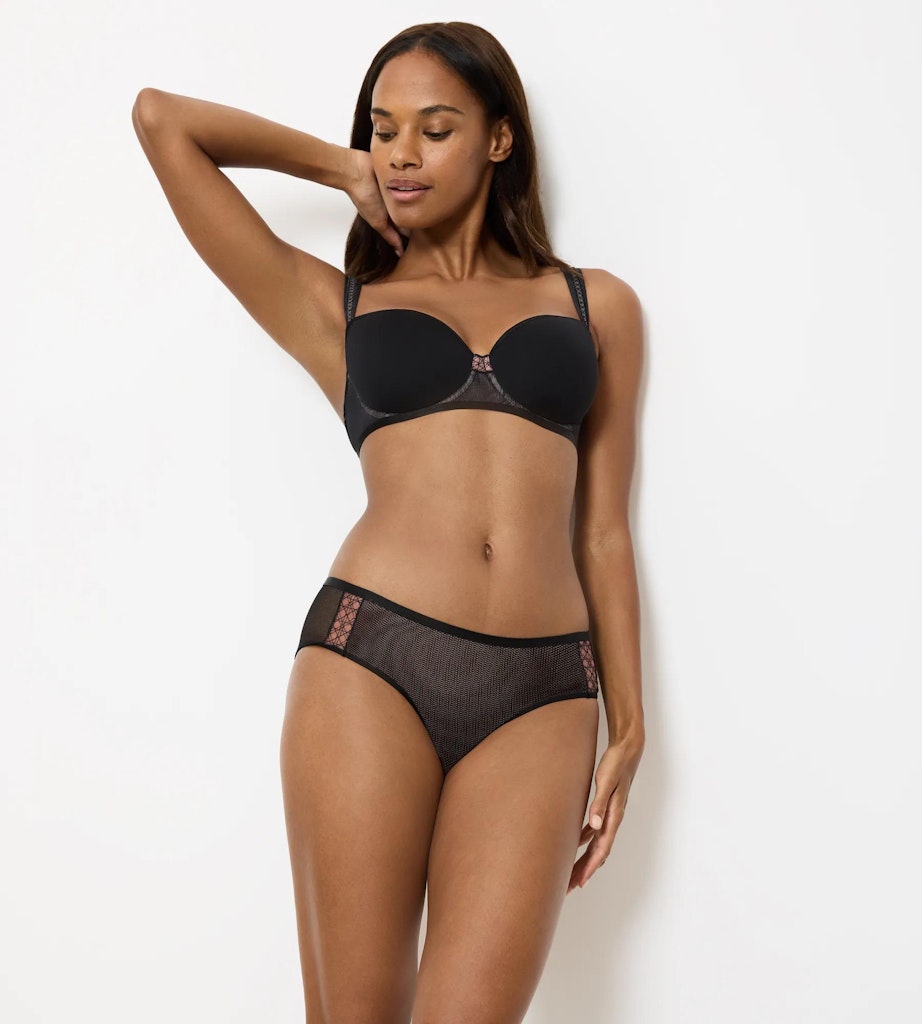 Triumph BH Black