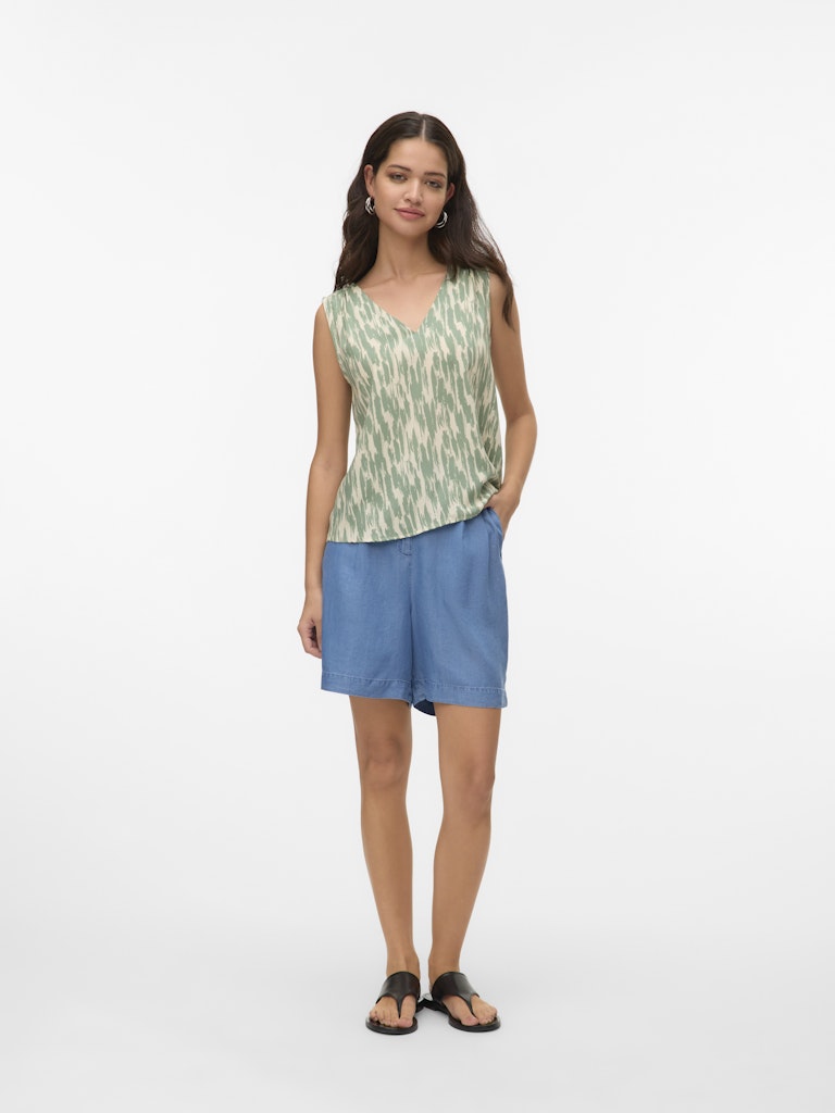 Vero Moda Damen Shorts Medium Blue Den