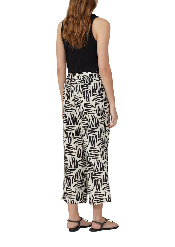 S. Oliver red Damen Shorts Grey/Black