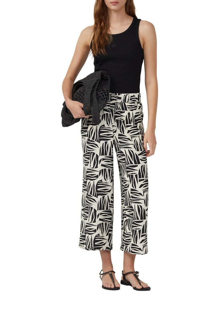 S. Oliver red Damen Shorts Grey/Black