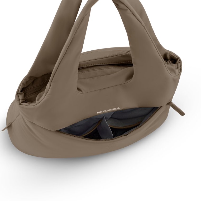 Skara Cloud Shopper - Walnut