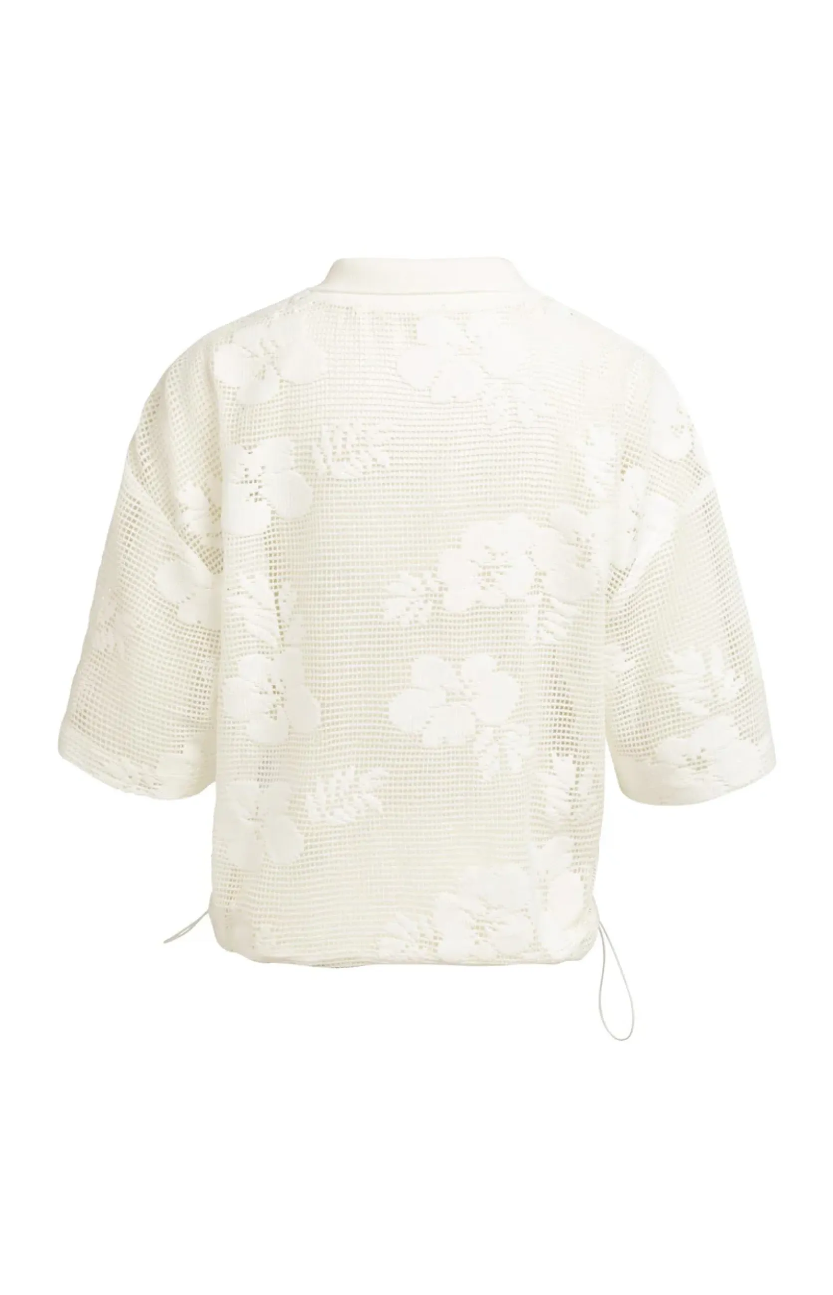 Gehäkelte Jacke mit Blumenmuster und kurzen Ärmeln