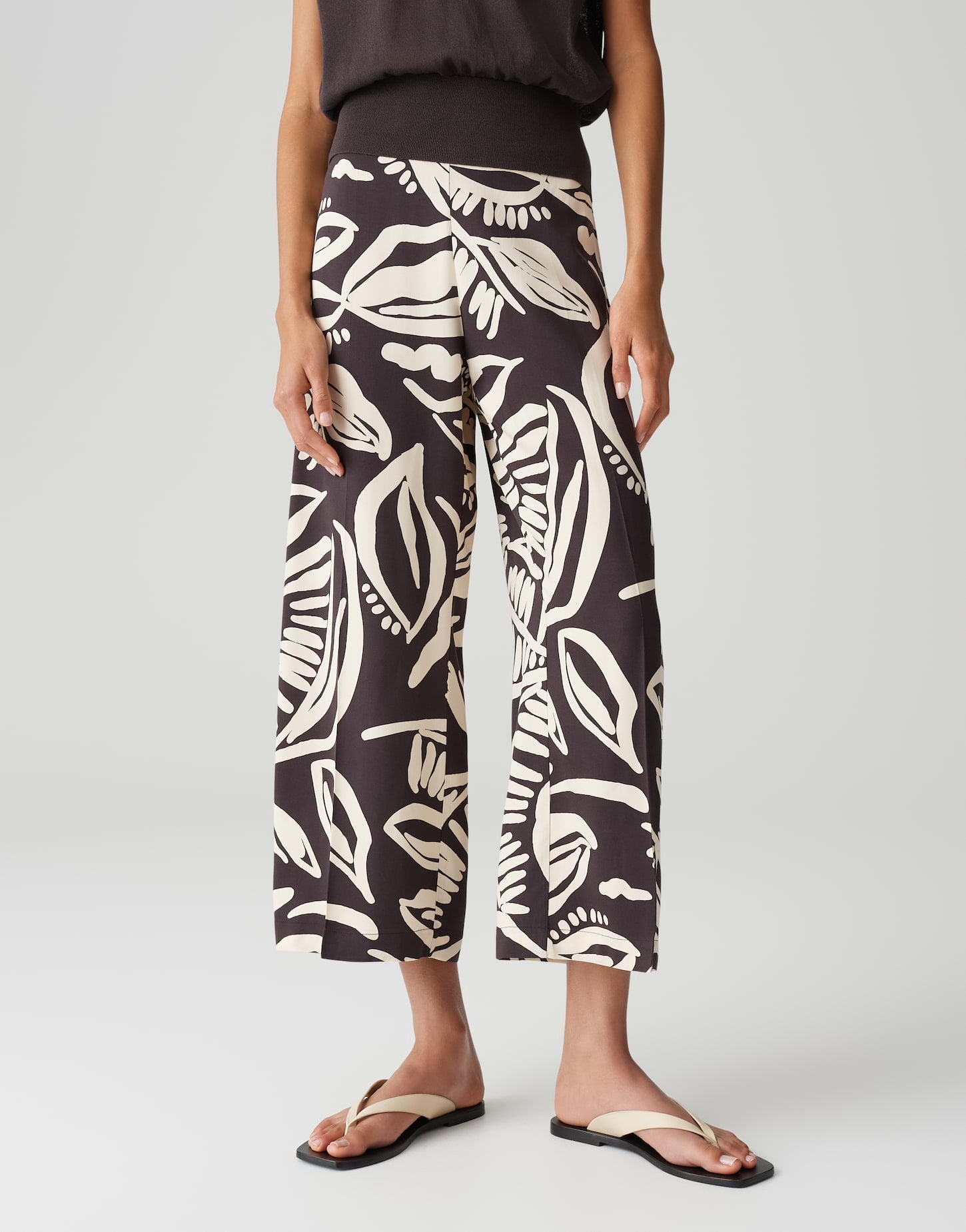 Opus Damen Hosen Midnight Brown