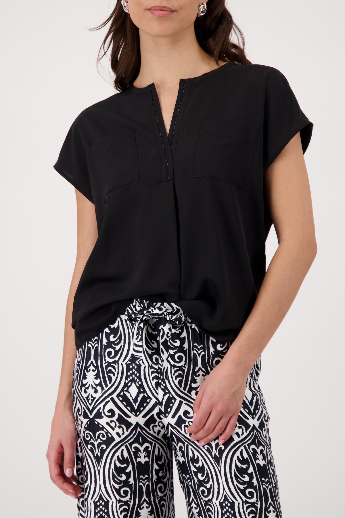 Monari Damen T-Shirts Schwarz