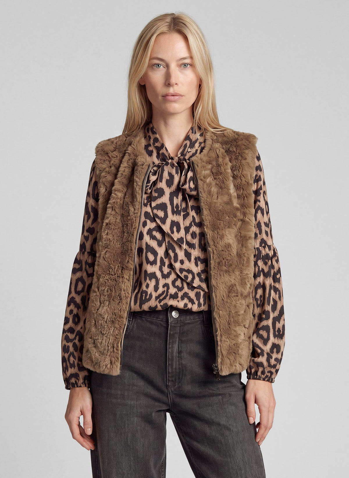Rabe Damen Indoorwesten Taupe