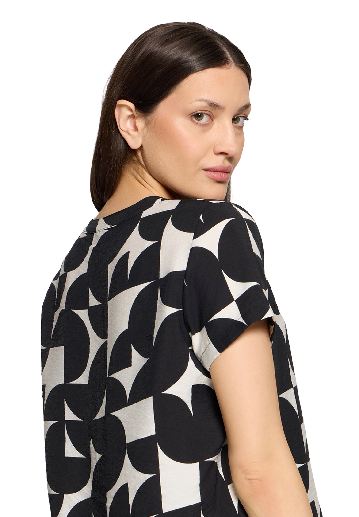 Betty & Co Damen Blusen kurz Black/Cream
