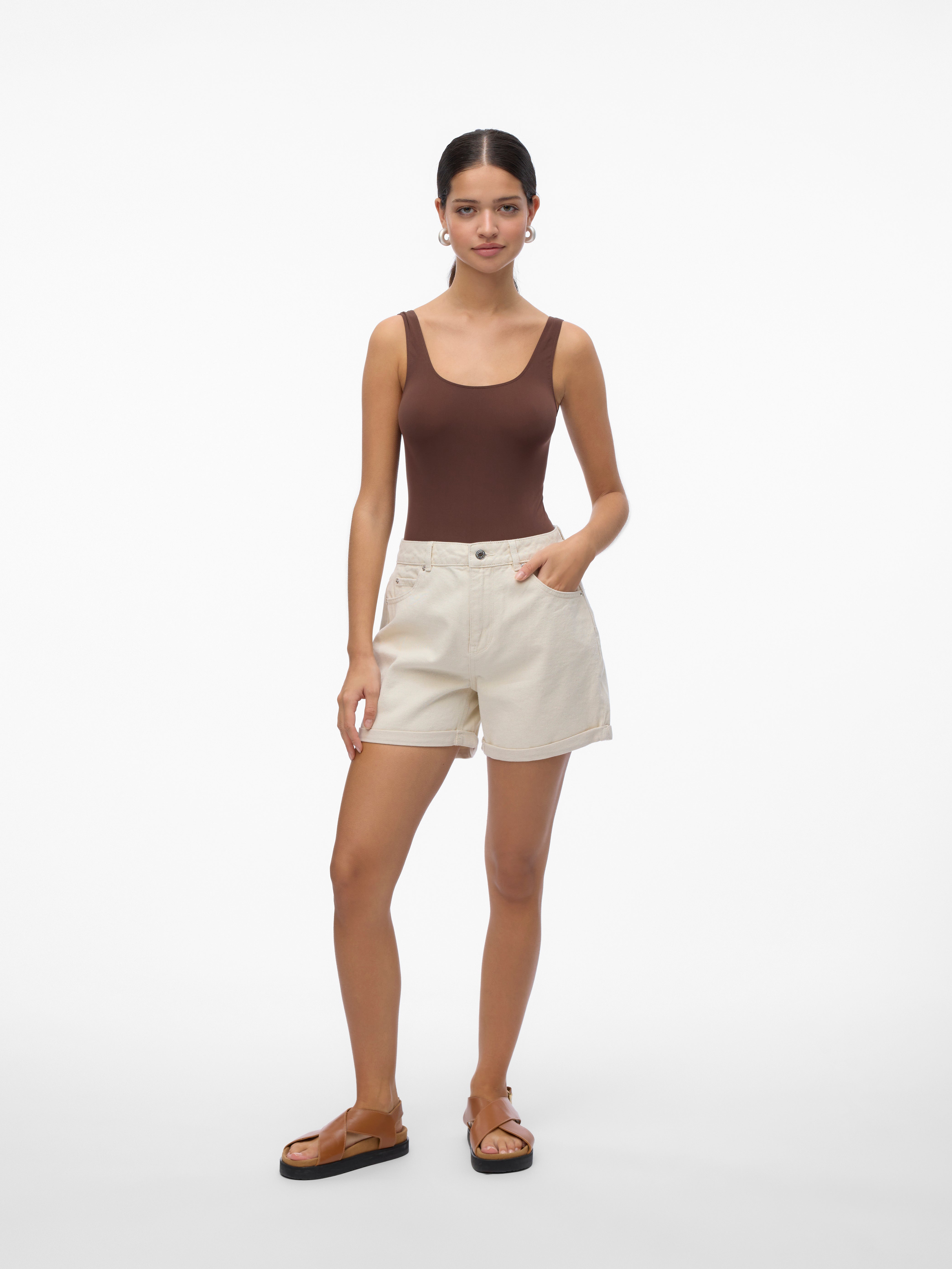 Vero Moda Damen Shorts Ecru