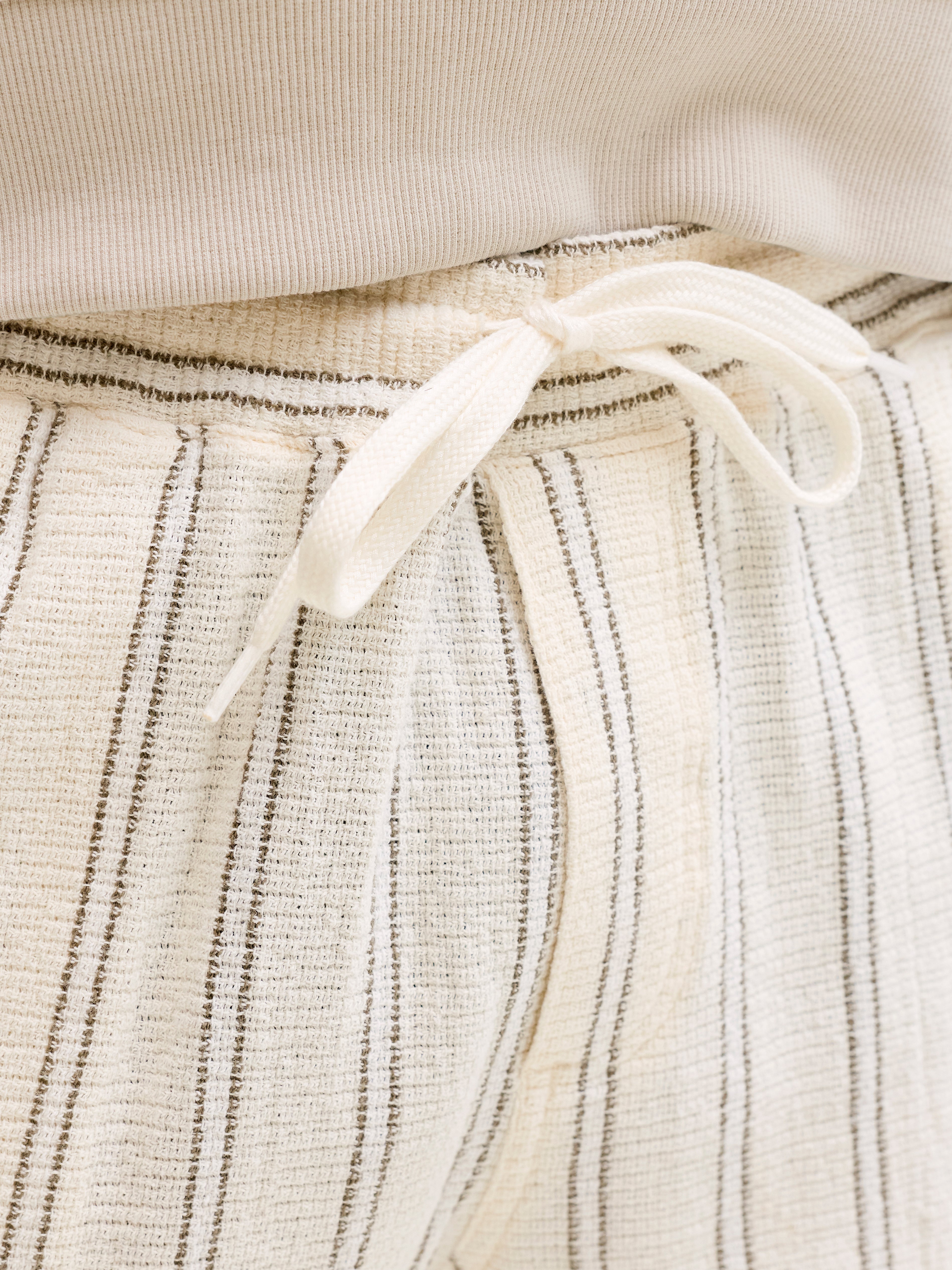 Jack & Jones Herren Shorts Antique White/S