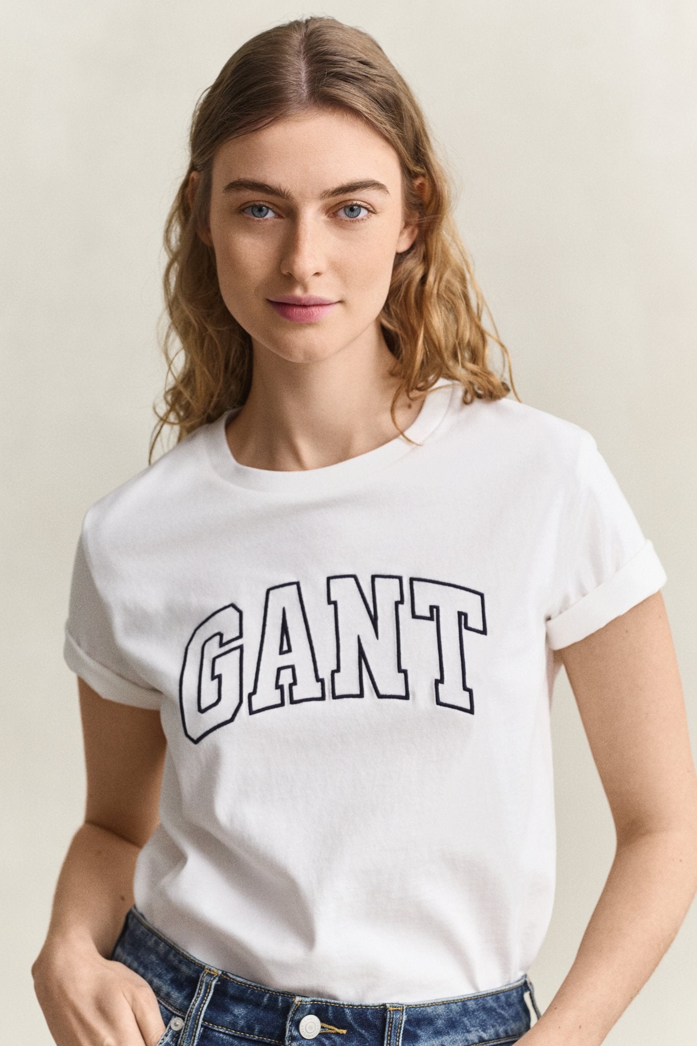 Gant Damen T-Shirts Eggshell