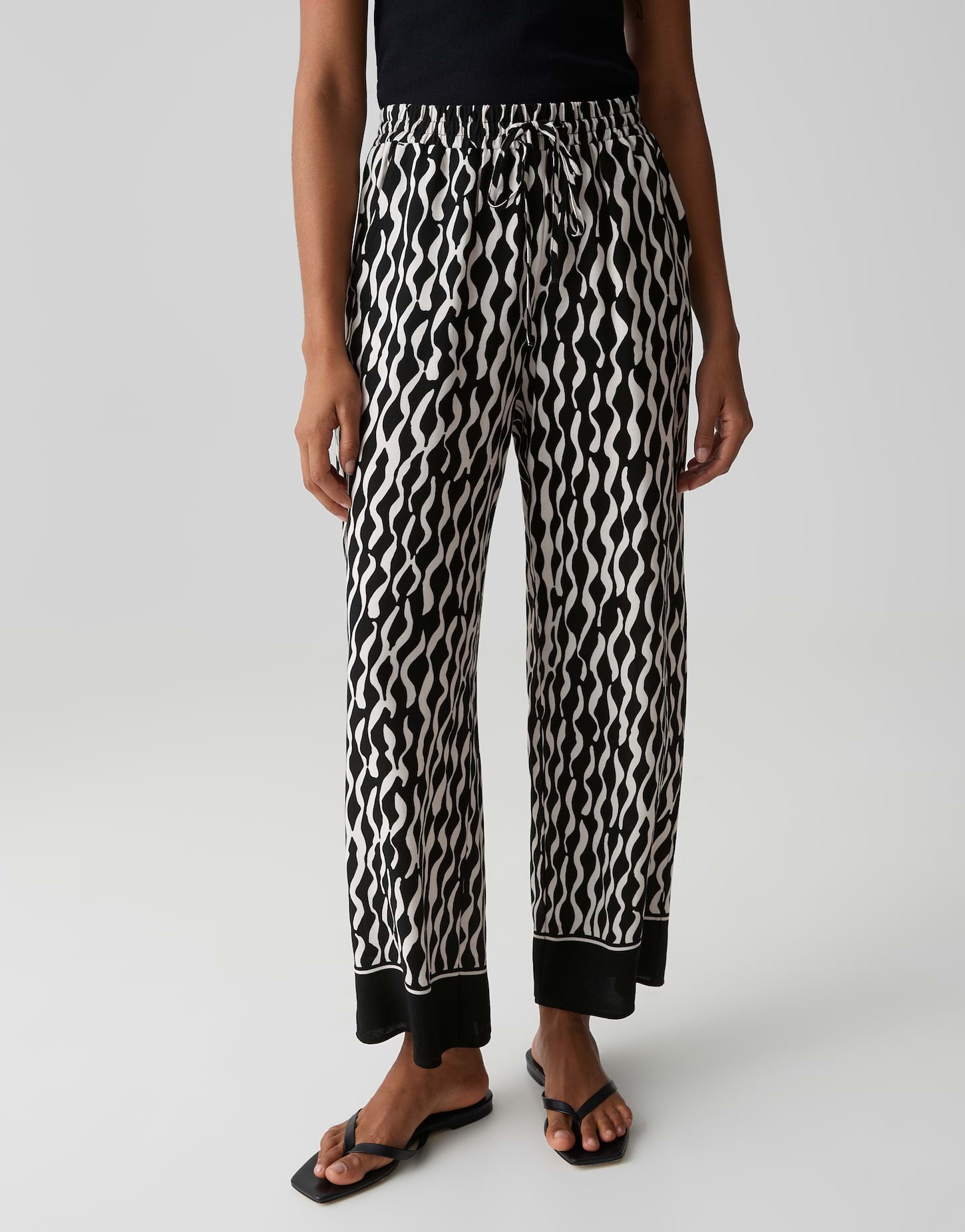 Opus Damen Hosen Black