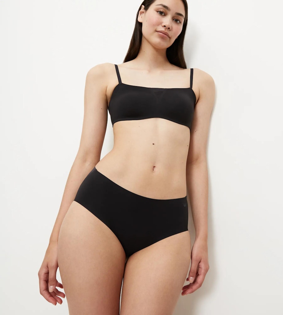 Triumph Slip  Black