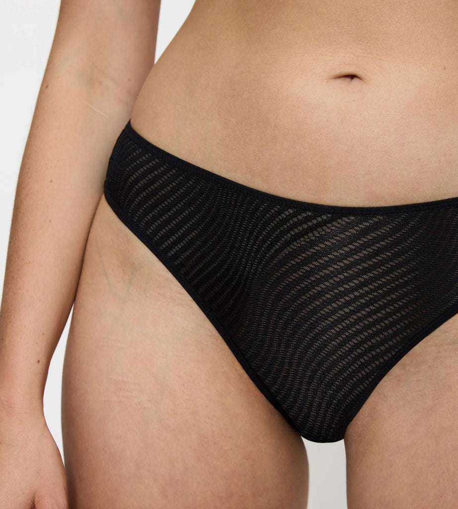 Triumph Slip  Black