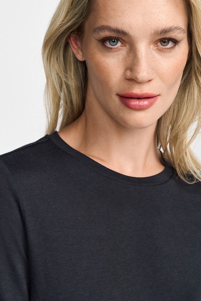 Rich & Royal Damen T-Shirts Black