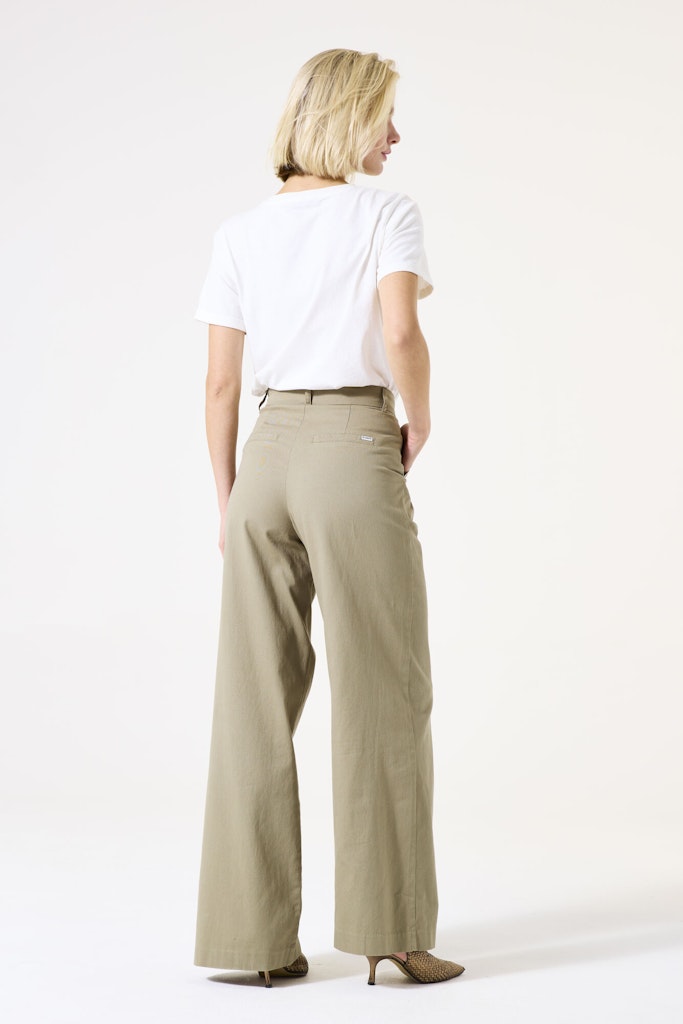 Garcia Damen T-Shirts Ecru