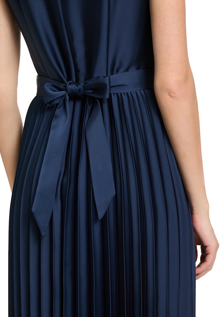 Betty & Co Damen Kleider Navy Blue