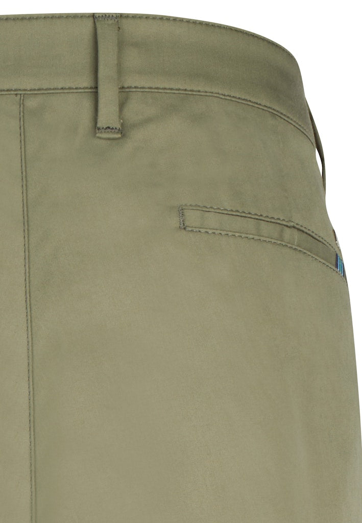 Hinrichs Herren Hosen Gruen