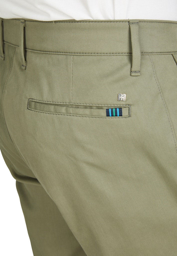 Hinrichs Herren Hosen Gruen