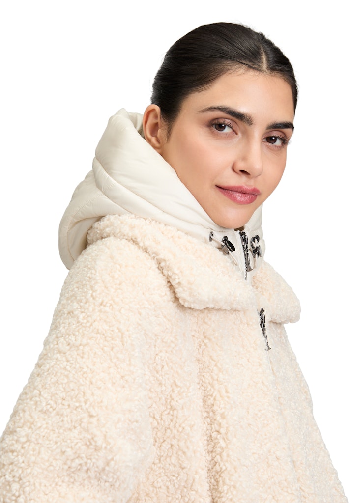 Amber & June Damen Jacken  Pearl Crea