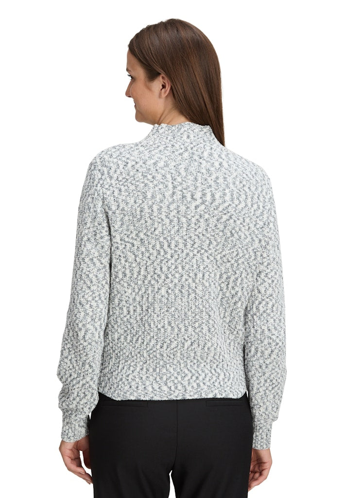 Betty & Co Damen Pullover Black/Cream