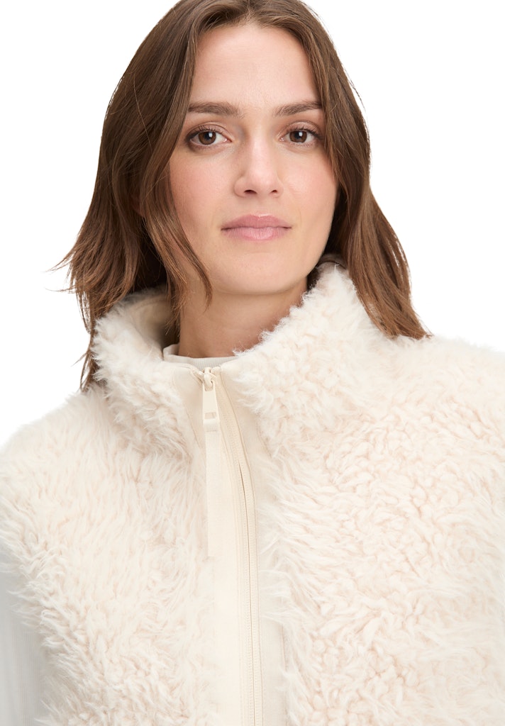 Betty & Co Damen Outdoorwesten White Sand