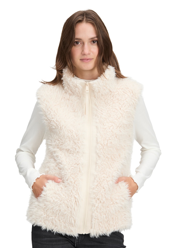 Betty & Co Damen Outdoorwesten White Sand