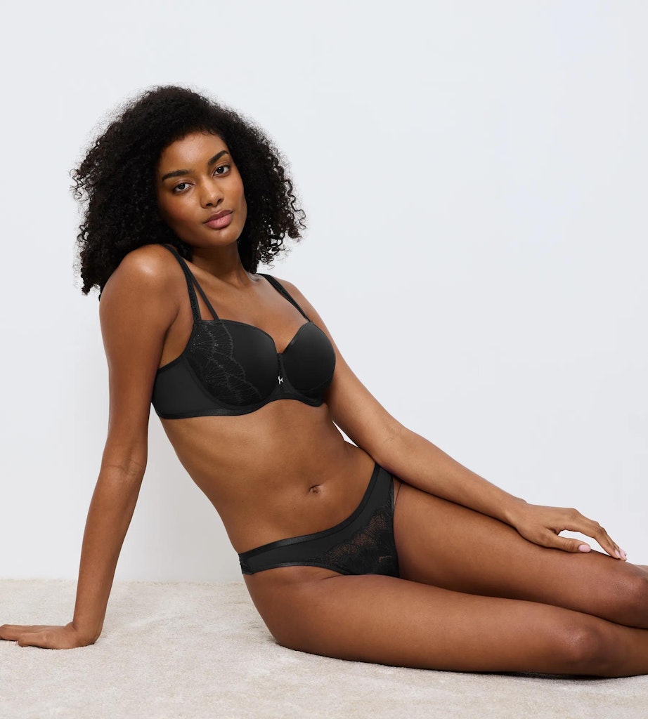 Triumph BH  Black