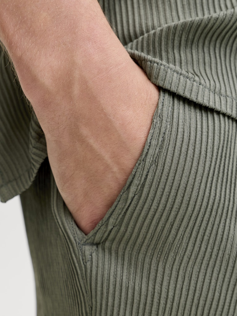 Jack & Jones Herren Shorts Dusty Olive