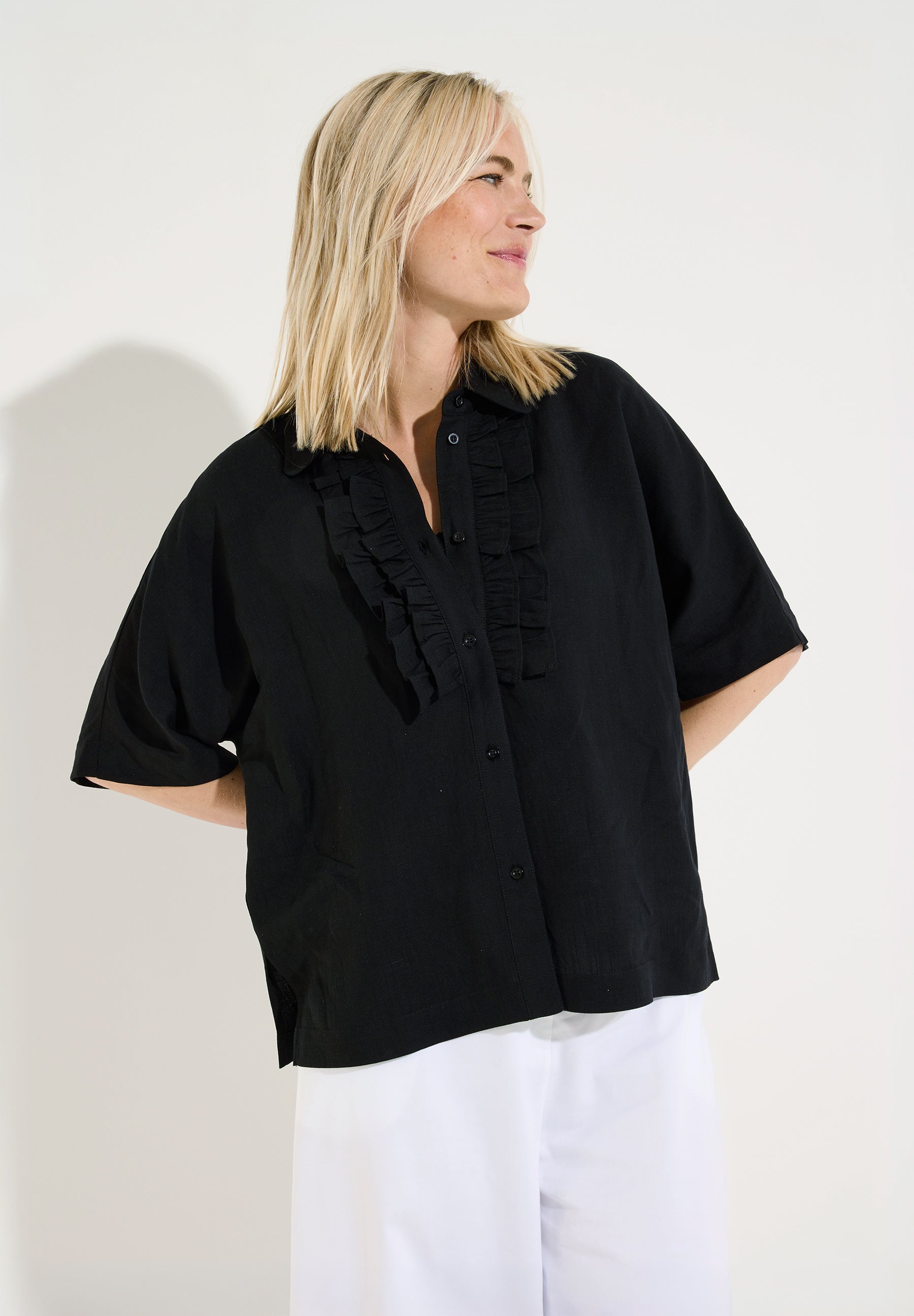More & More Damen Blusen kurz Black