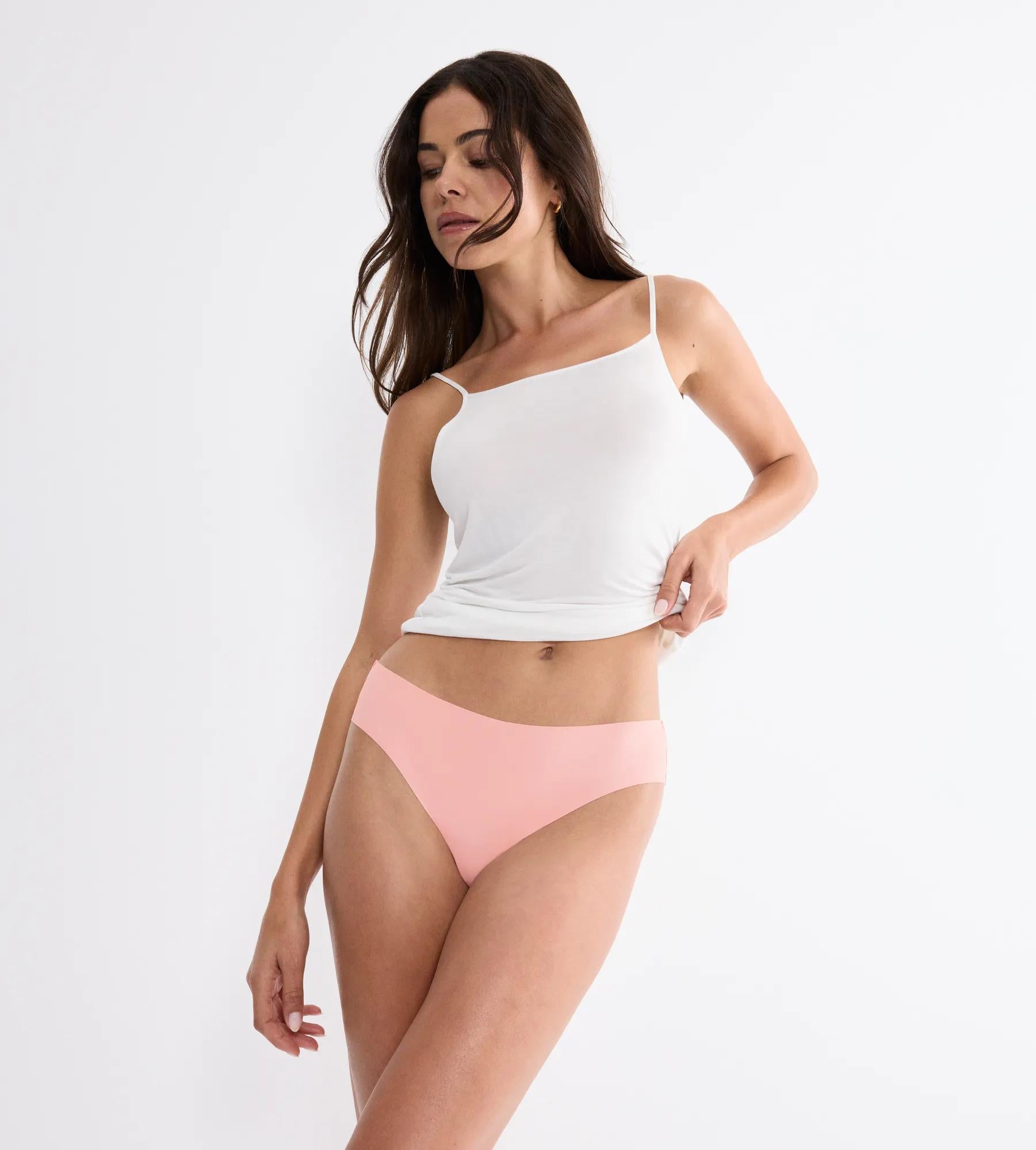 Triumph Slip  Strawberry