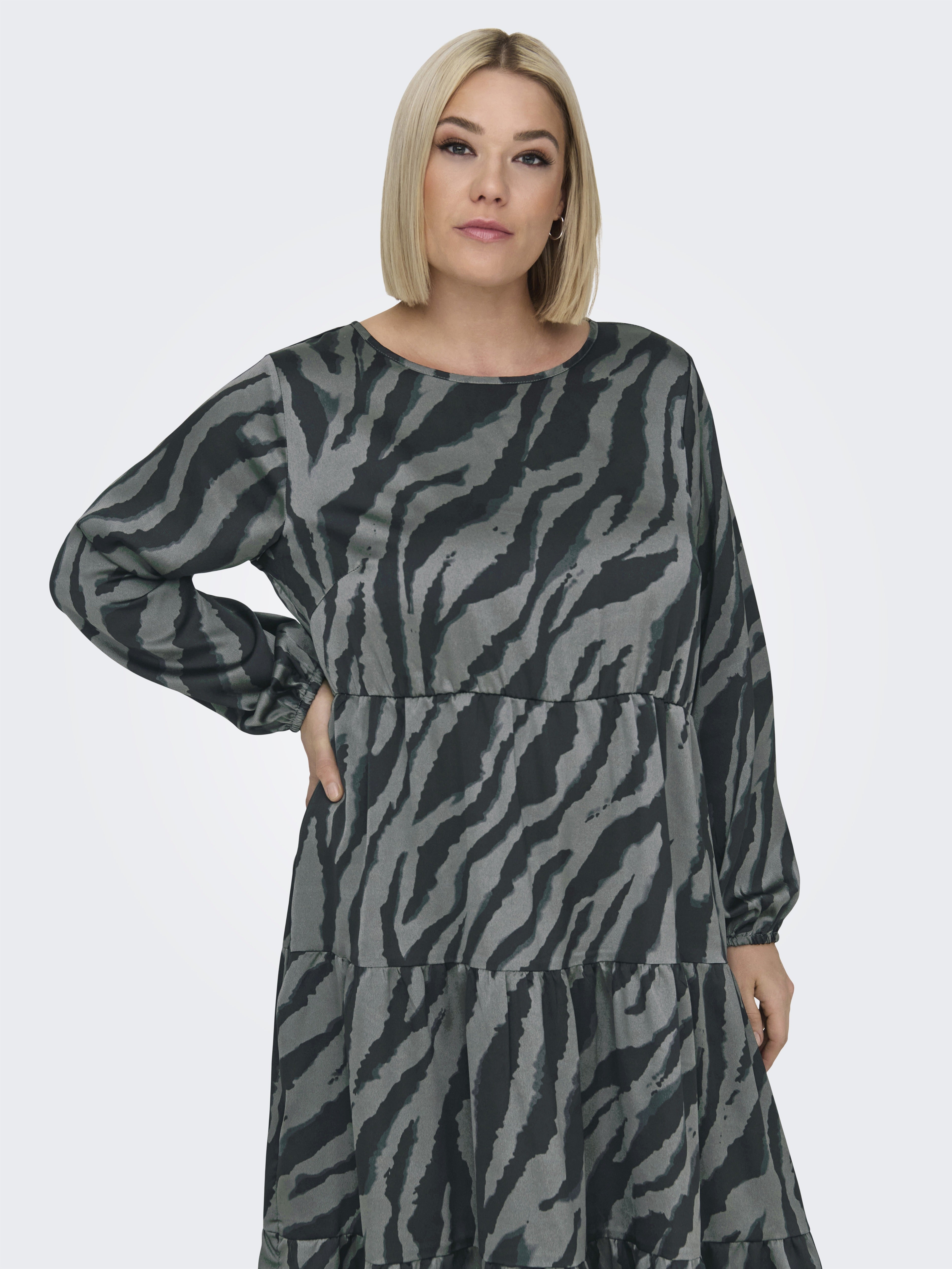 Only Carmakoma Damen Kleider Black/Maxi Zee