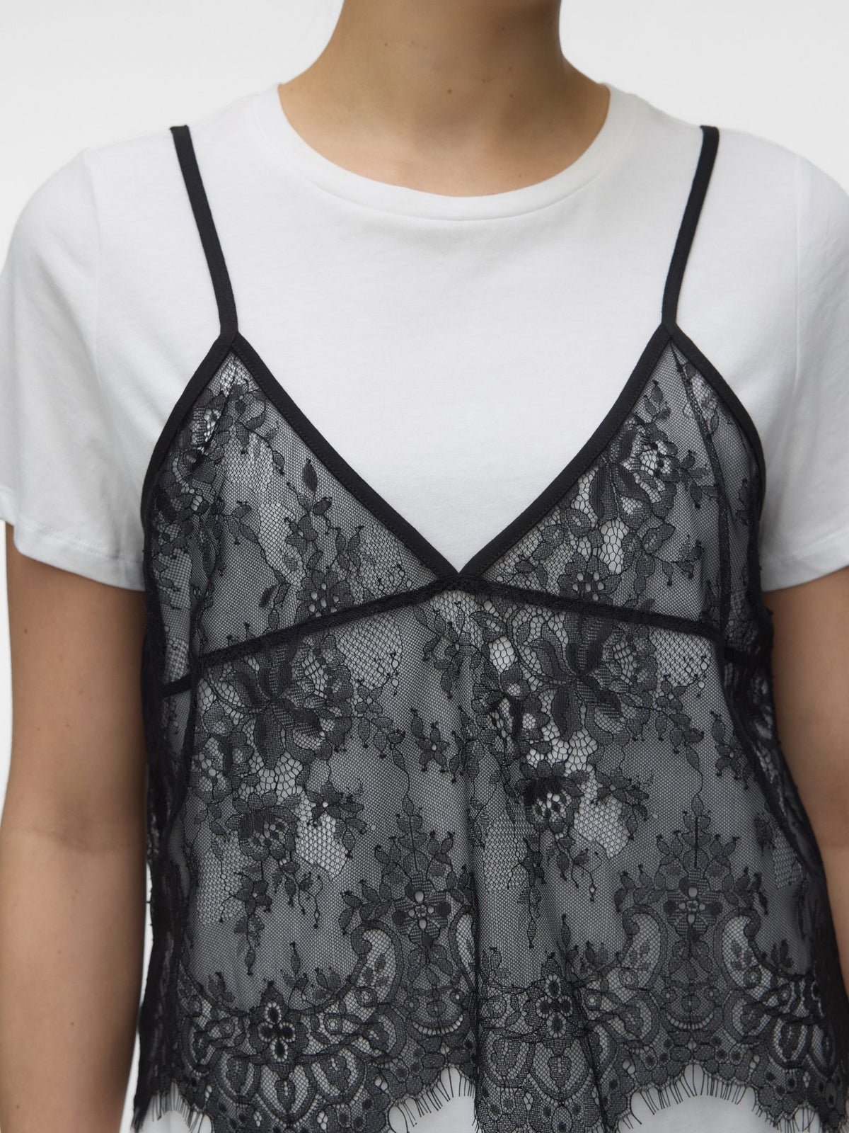 Vero Moda Damen T-Shirts Snow White/Blac