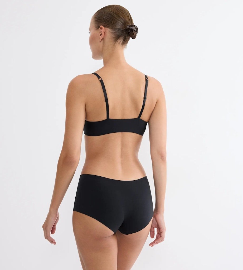 Triumph BH  Black