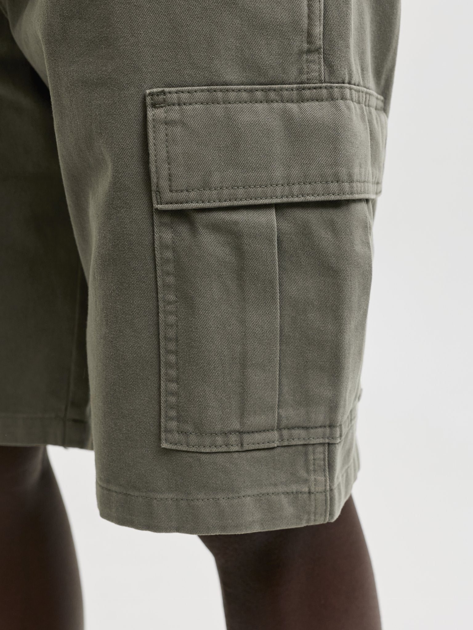 Jack & Jones Herren Shorts Dusty Olive