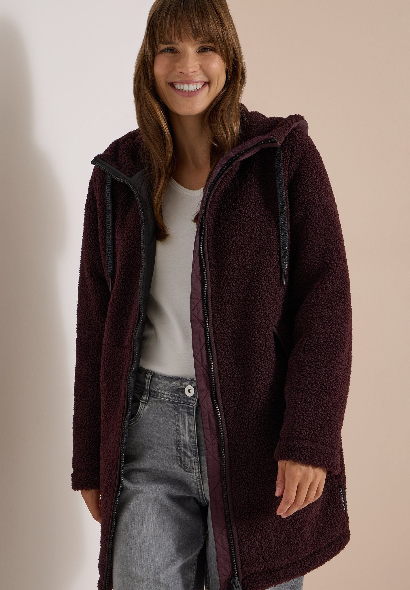 Cecil Damen Mantel  Berry Red