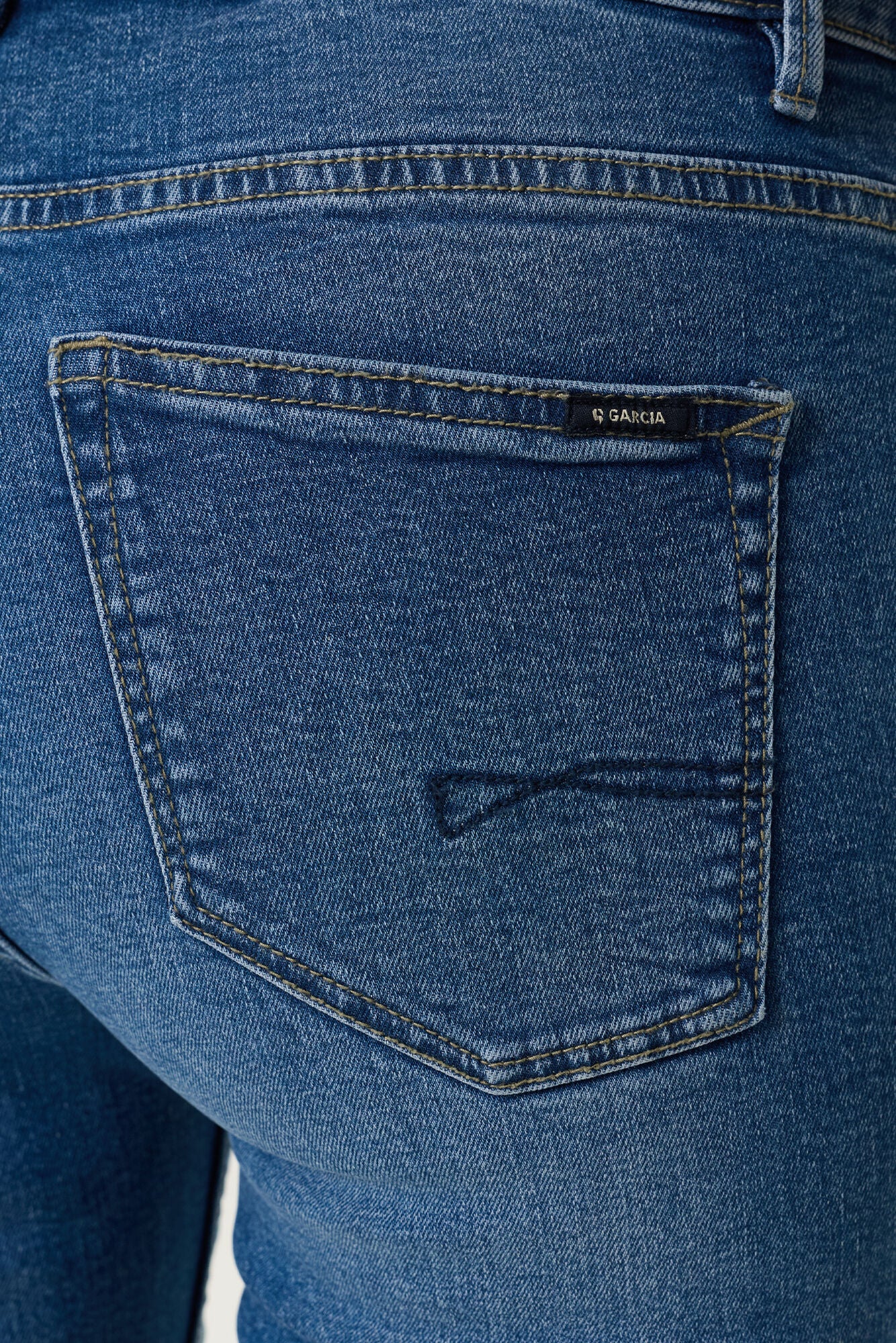 Garcia Damen Shorts Medium Used
