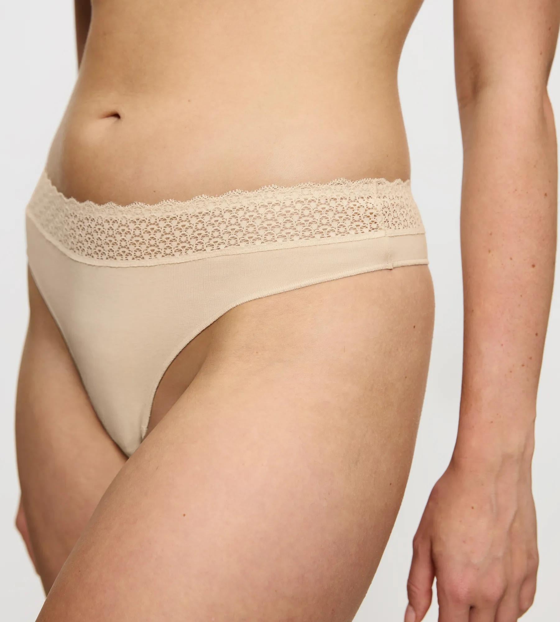 Triumph Slip  Creamy Dre